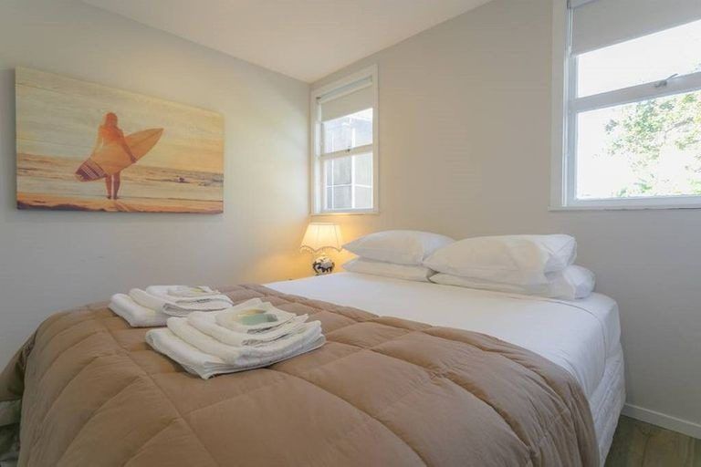 Photo of property in 2/4 Sydney Street, Hauraki, Auckland, 0622