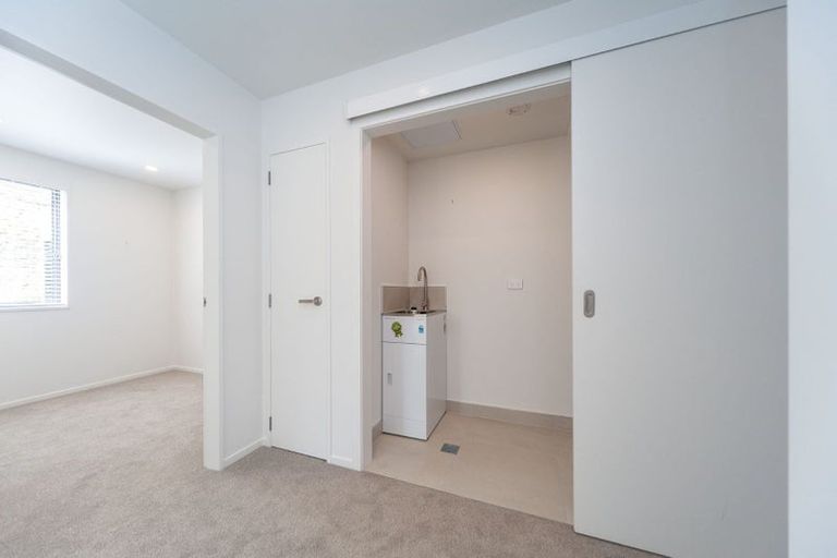 Photo of property in 33 Oakum Road, Whitby, Porirua, 5024