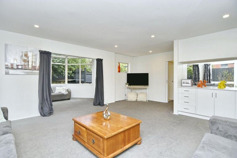 Photo of property in 9 Tangmere Place, Burwood, Christchurch, 8061
