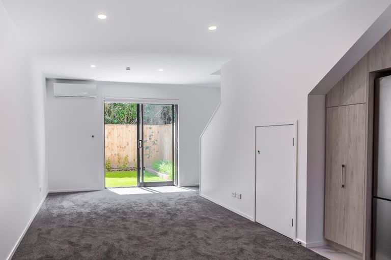 Photo of property in 7/59 Matipo Road, Te Atatu Peninsula, Auckland, 0610