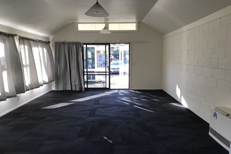 Photo of property in 371 Ohiro Road, Brooklyn, Wellington, 6021