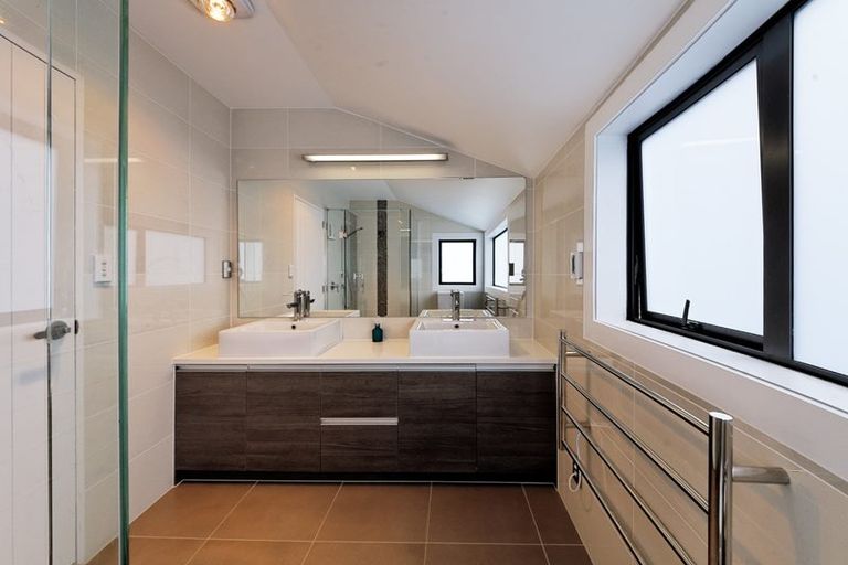 Photo of property in 92 Schnapper Rock Road, Schnapper Rock, Auckland, 0632