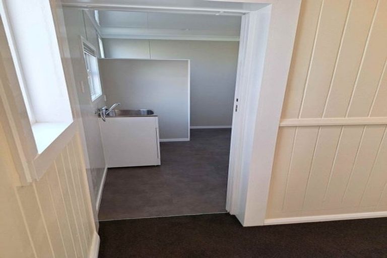 Photo of property in 12 Joseph Street, West End, Palmerston North, 4412
