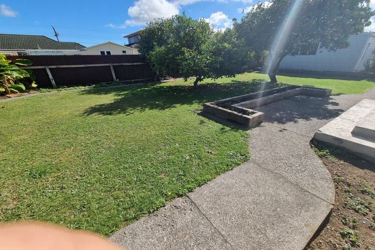 Photo of property in 122 Tiro Tiro Road, Levin, 5510