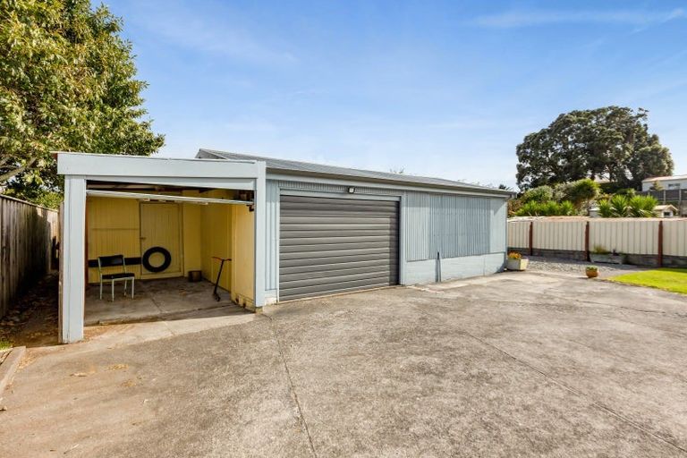 Photo of property in 122 South Road, Spotswood, New Plymouth, 4310