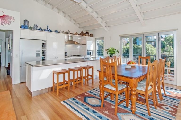 Photo of property in 1 Sherwood Lane, Cashmere, Christchurch, 8022