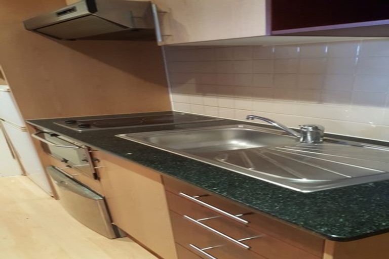 Photo of property in 4j/17 Crown Lynn Place, New Lynn, Auckland, 0600