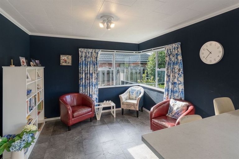 Photo of property in 16 Easton Way, Levin, 5510