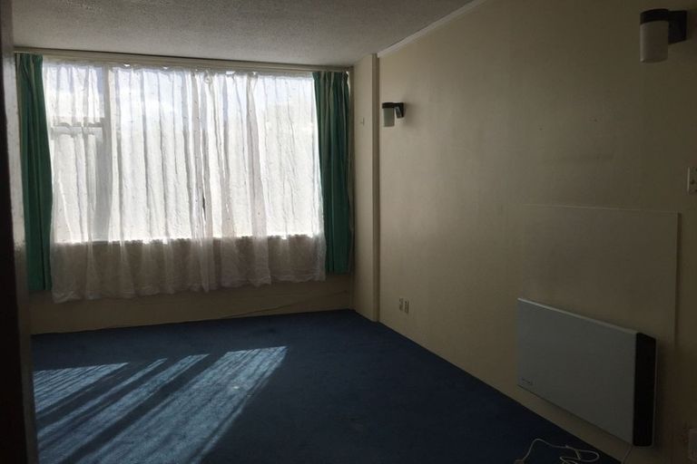 Photo of property in Beresford Apartments, 118u4 Russell Terrace, Berhampore, Wellington, 6023