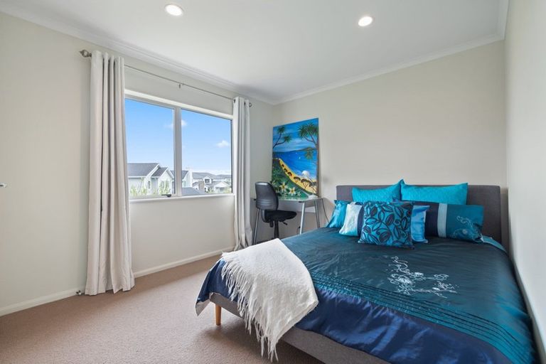 Photo of property in 32 Bayvista Drive, Karaka, Papakura, 2113