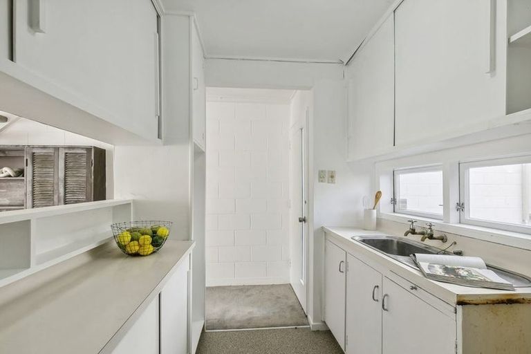 Photo of property in Paddington Apartments, 10/15u Mckinley Crescent, Brooklyn, Wellington, 6021