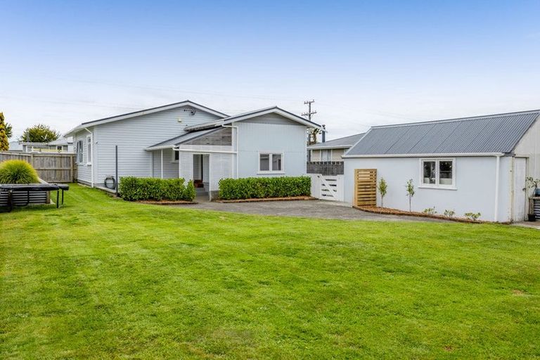 Photo of property in 141 Miranda Street, Stratford, 4332