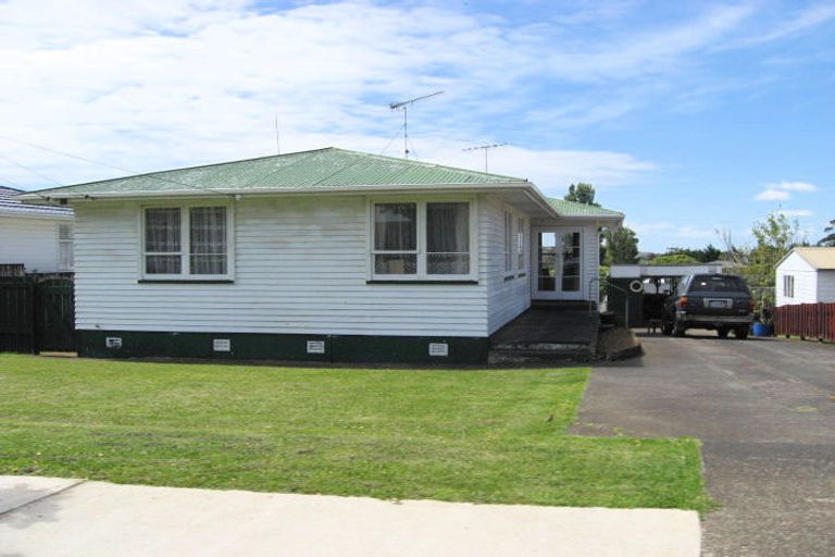 Photo of property in 19 Mountain Road, Mangere Bridge, Auckland, 2022