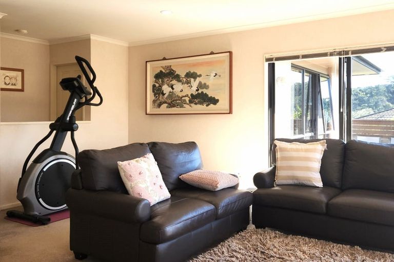 Photo of property in 47 William Gamble Drive, Greenhithe, Auckland, 0632