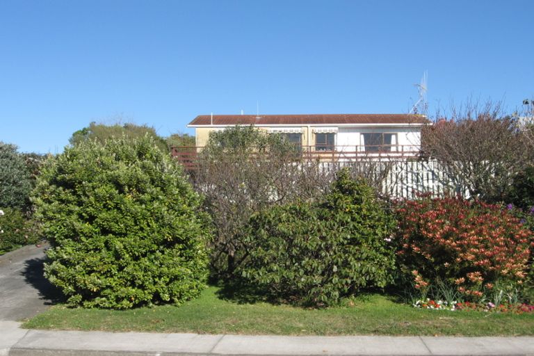 Photo of property in 79 Lupin Road, Otaki, 5512