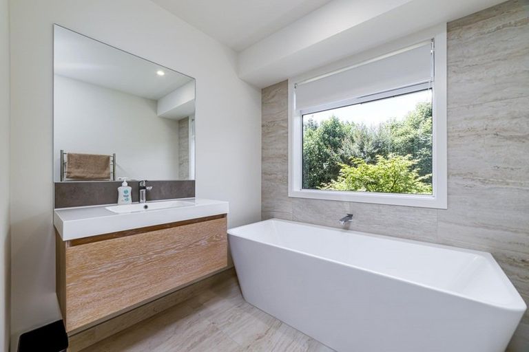 Photo of property in 9 Pukeko Grove, Cambridge, 3434