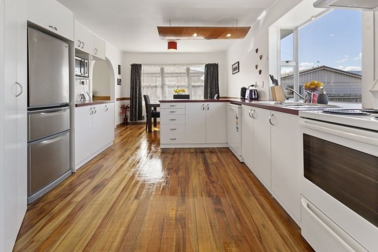 Photo of property in 39 Gladstone Road, Richmond, 7020