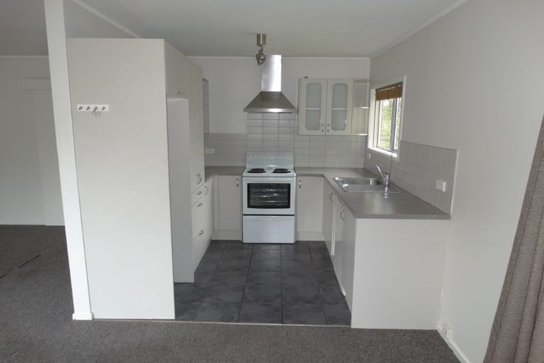 Photo of property in 23 Luckens Road, West Harbour, Auckland, 0618