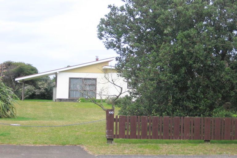 Photo of property in 100 Mark Street, Whangamata, 3620