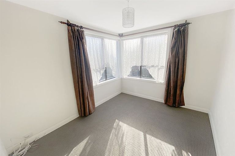 Photo of property in 9 Defoe Place, Waltham, Christchurch, 8023