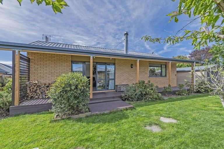 Photo of property in 13 Brooker Place, Kirwee, Darfield, 7571