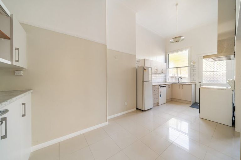 Photo of property in 36 The Parade, Island Bay, Wellington, 6023