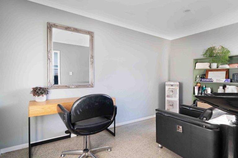 Photo of property in 35a Trigg Road, Huapai, Kumeu, 0810