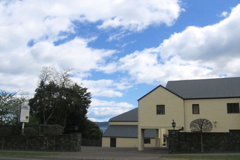 Photo of property in 81 Mere Road, Taupo, 3330