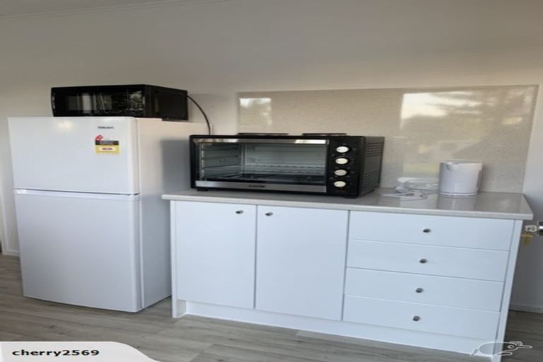 Photo of property in 13 De Thiery Place, Pakuranga Heights, Auckland, 2010