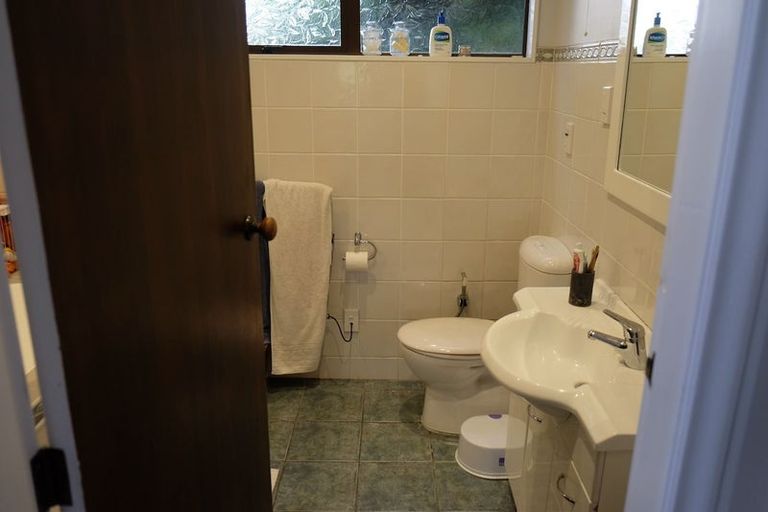 Photo of property in 132 Wadestown Road, Wadestown, Wellington, 6012