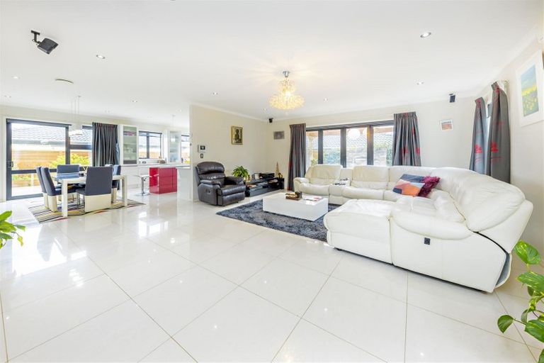 Photo of property in 43 Mckittrick Avenue, Flat Bush, Auckland, 2019