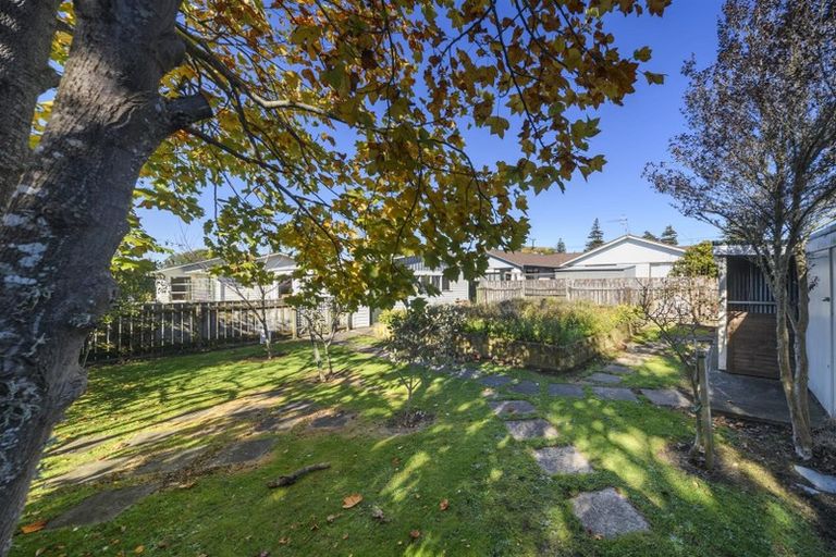 Photo of property in 16 Maunder Street, Marton, 4710