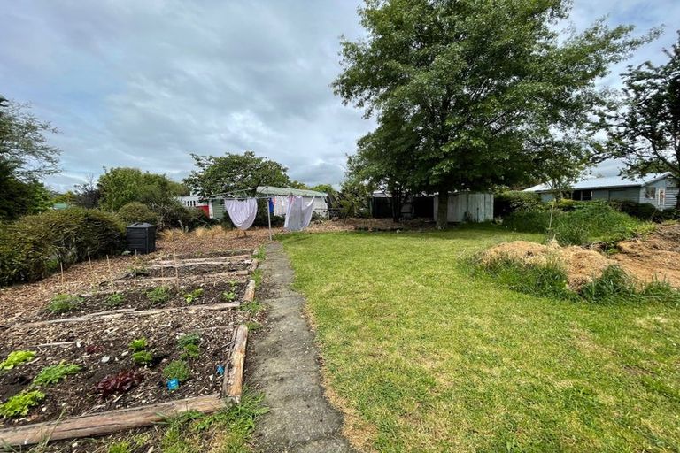 Photo of property in 12 Masters Crescent, Masterton, 5810