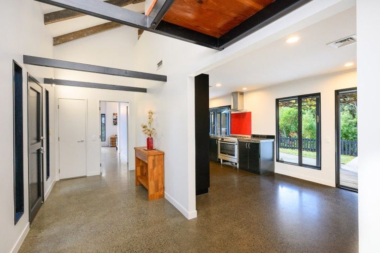 Photo of property in 151 Summerhill Drive, Fitzherbert, Palmerston North, 4410