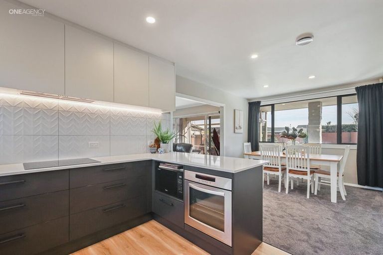 Photo of property in 8 Springmead Place, Hornby, Christchurch, 8042