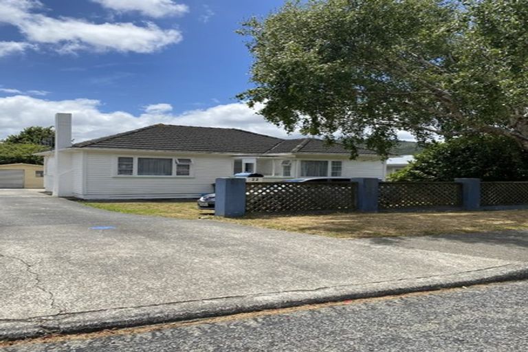 Photo of property in 22 Hay Street, Wainuiomata, Lower Hutt, 5014