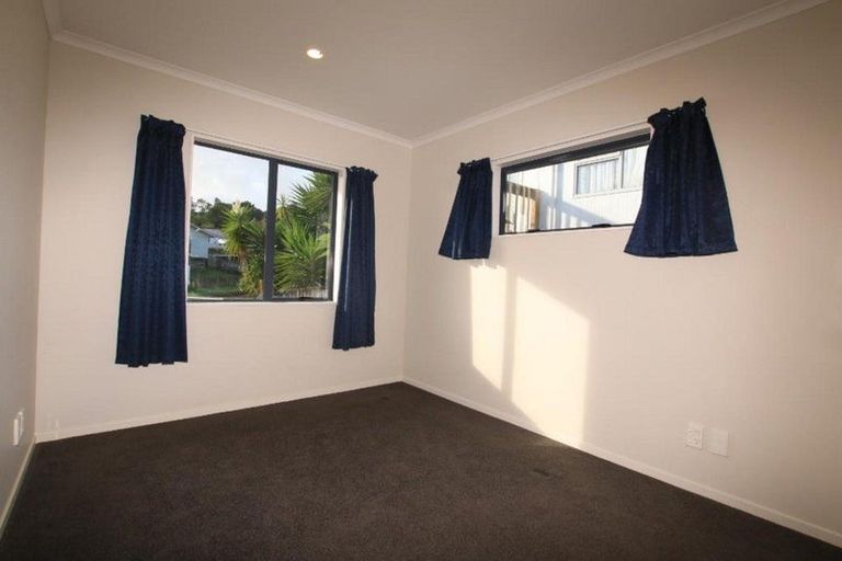 Photo of property in 17 Maywood Crescent, Glen Eden, Auckland, 0602