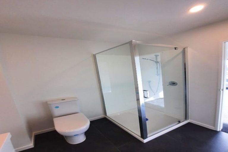 Photo of property in 15 Ara Mara Hua, Henderson, Auckland, 0612