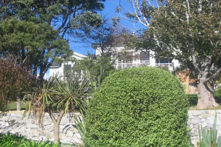 Photo of property in 7 Trelissick Crescent, Ngaio, Wellington, 6035
