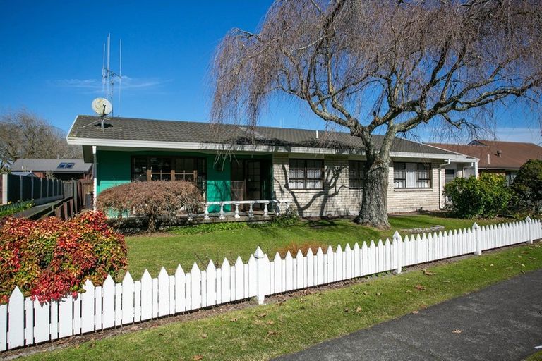 Photo of property in 16a Taylor Street, Cambridge, 3434