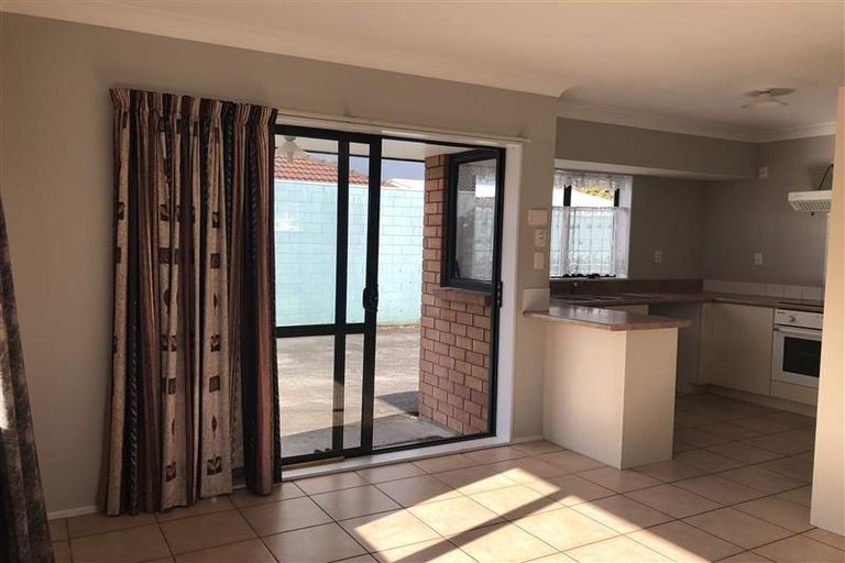 Photo of property in 52 Browns Road, Manurewa, Auckland, 2102