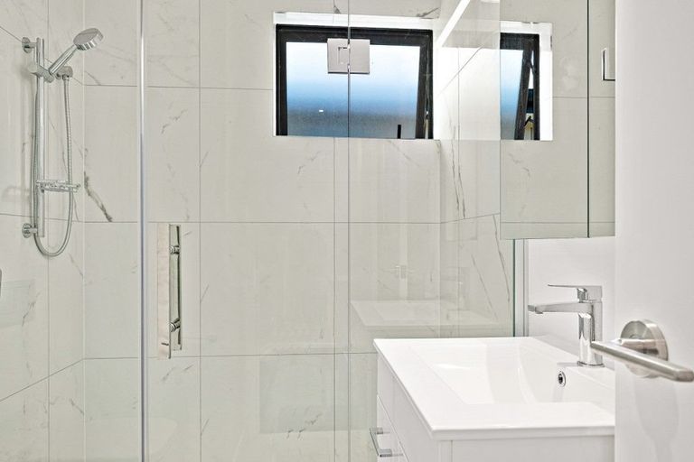 Photo of property in 7/447 Hibiscus Coast Highway, Orewa, 0931