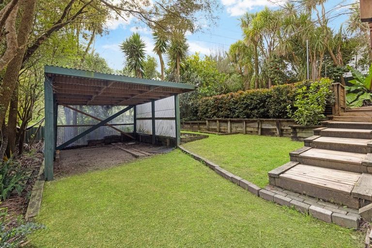 Photo of property in 23 Imperial Place, Henderson, Auckland, 0612