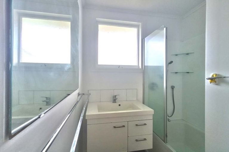 Photo of property in 38 Larne Avenue, Pakuranga Heights, Auckland, 2010