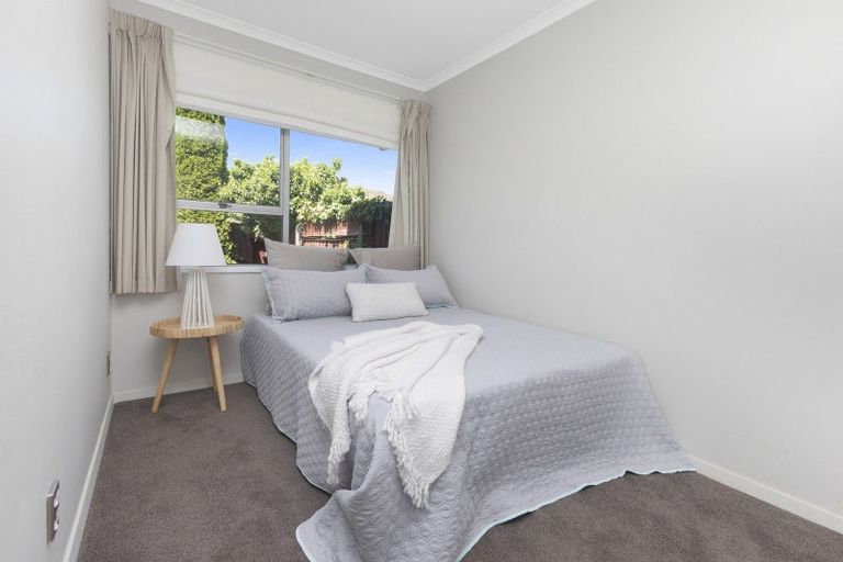 Photo of property in 3/98 Holly Road, St Albans, Christchurch, 8014