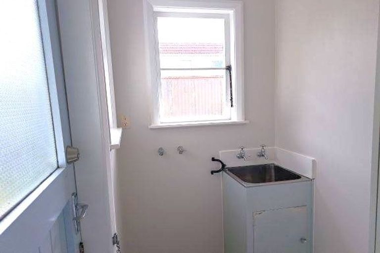 Photo of property in 1/27 Pharazyn Street, Melling, Lower Hutt, 5010