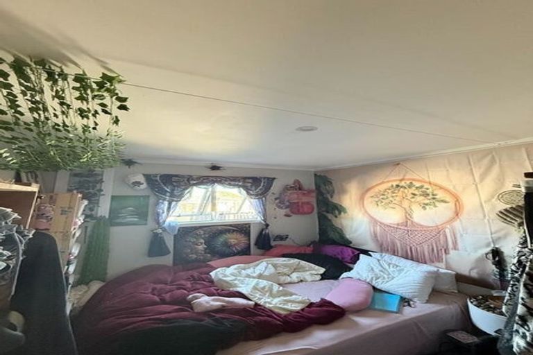 Photo of property in 99 Kitchener Road, Waiuku, 2123