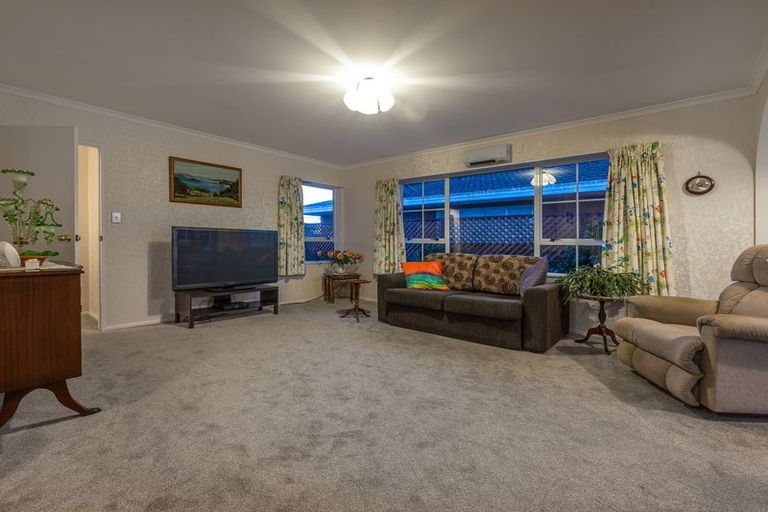 Photo of property in 25a Trafalgar Street, Levin, 5510