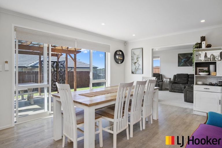 Photo of property in 2 Okohaka Avenue, Glenbrook, Waiuku, 2681