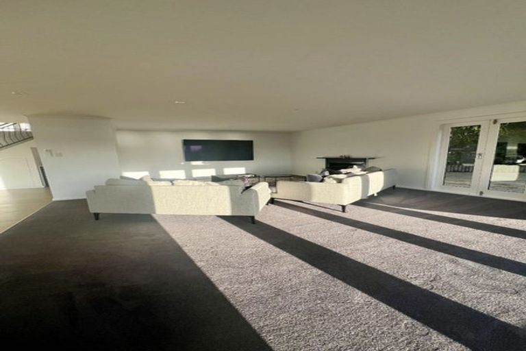 Photo of property in 15 Nikau Road, Point Howard, Lower Hutt, 5013